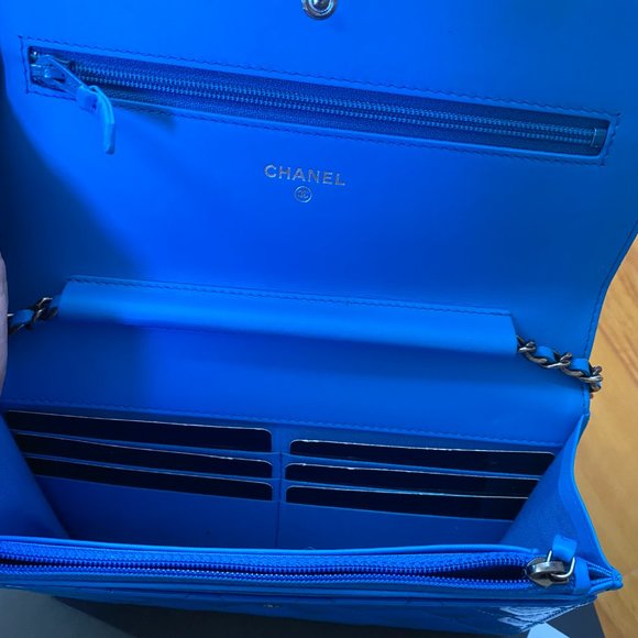 Chanel mini blue quilted bag - Picture 5 of 7